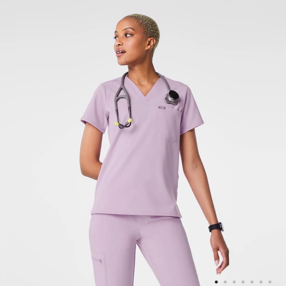 FIGS Lavender Scrubs. Never been worn. Color SOLD OUT.